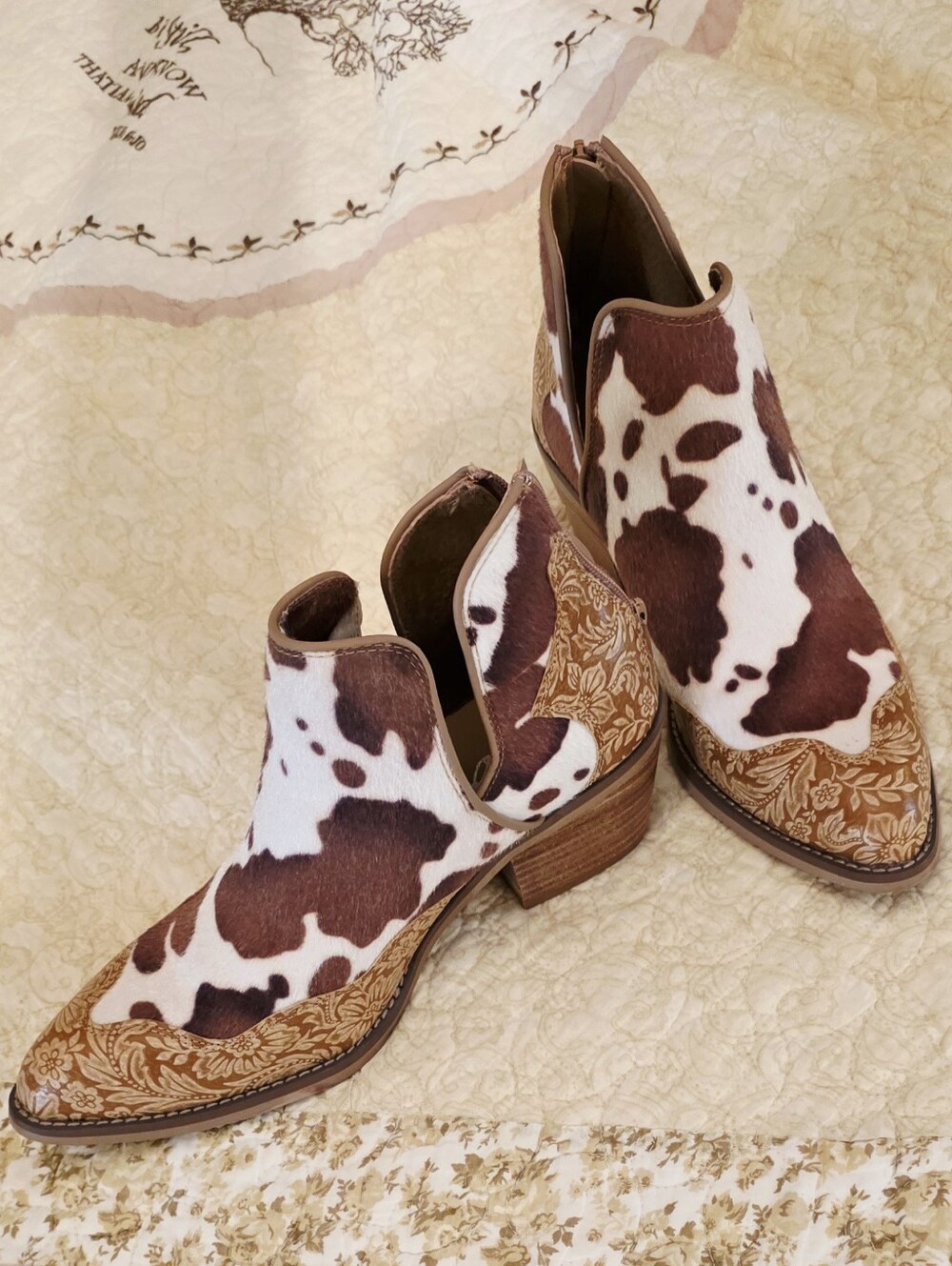Very G Brown and White Cowhide Western Cutout Ankle Boots - Picture 3 of 5